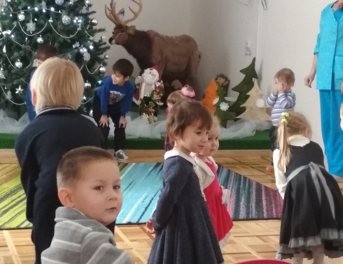 Свято Нового 2018 року у дитячому будинку