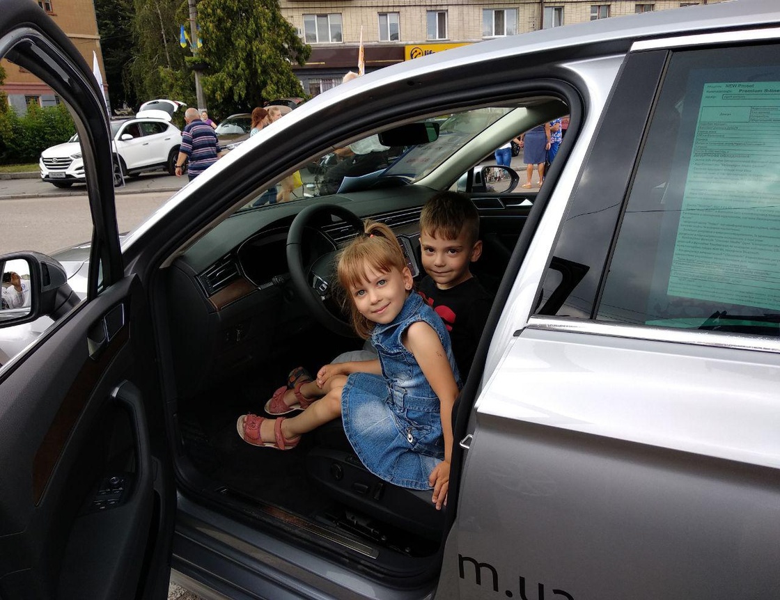 Міжнародне свято літератури і мистецтв "Лесині Джерела" у Новоград-Волинському