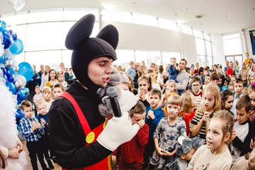 Новорічне дитяче свято