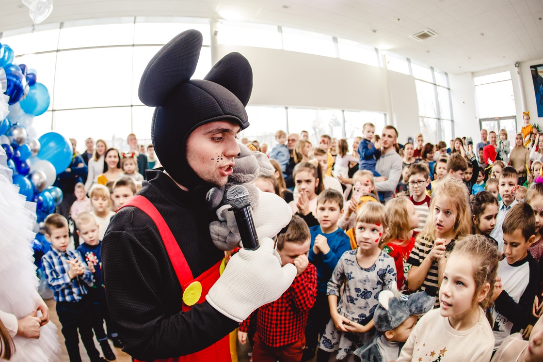 Новорічне дитяче свято